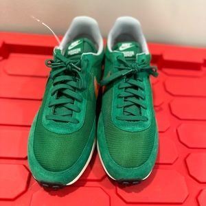 Nike tailwind stranger things